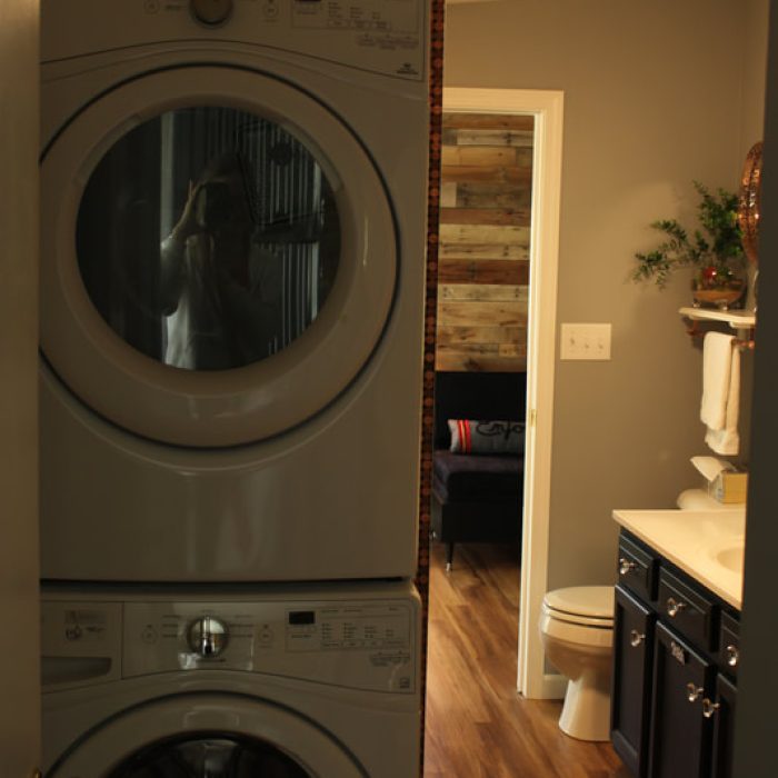 Washer/Dryer, Bathroom